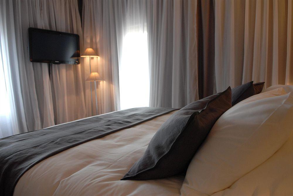 Best Western Hotel De La Breche Νιόρ Εξωτερικό φωτογραφία